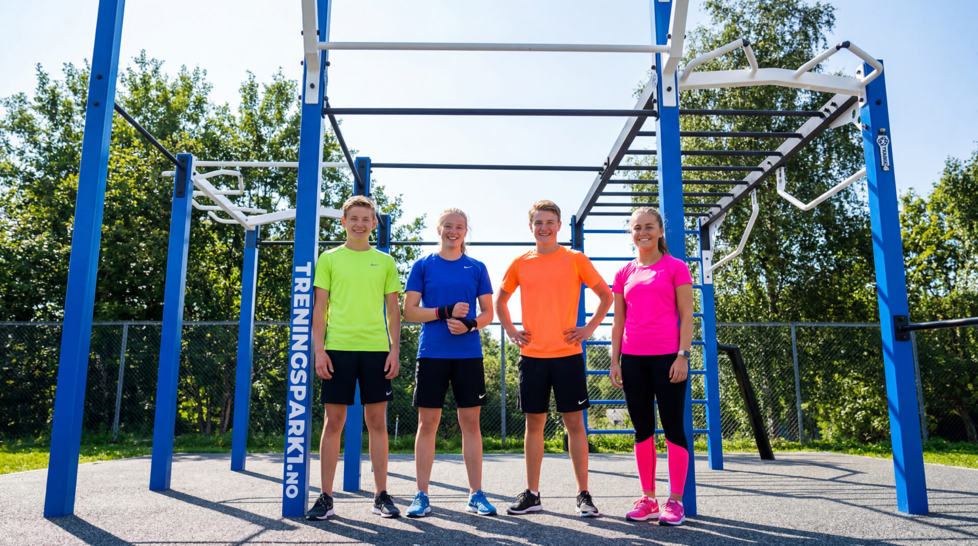 freepik add four teens in modern colorful sportswear stand 13628 - Treningspark1